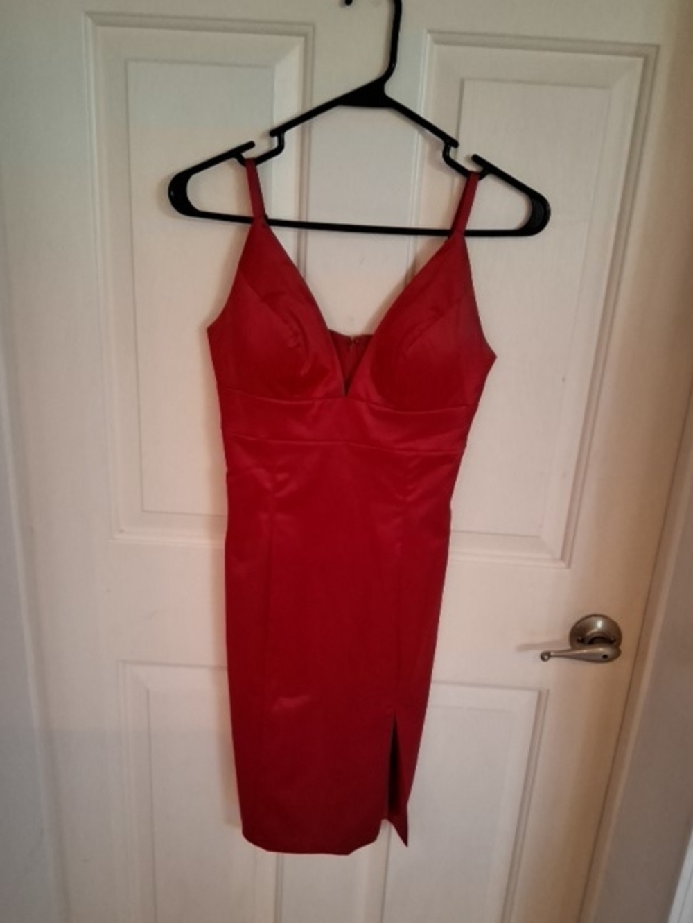 Guess Red Satin V-Neck Midi Dress with Front Slit